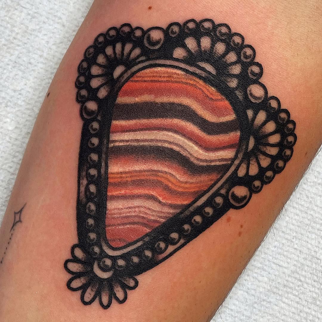 lindseebeetattoo