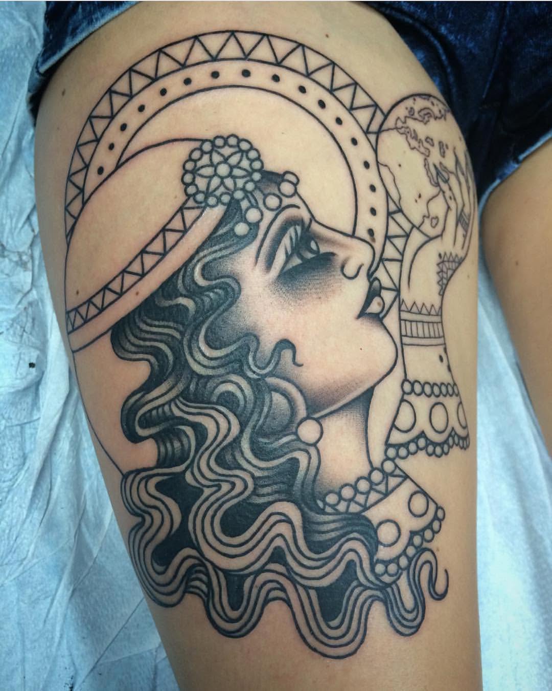 Full Circle Tattoo