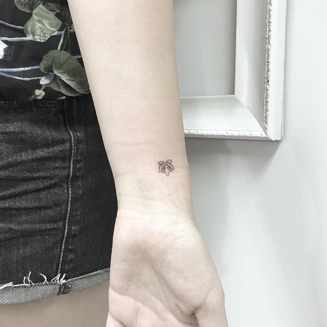 Flower, Lettering
