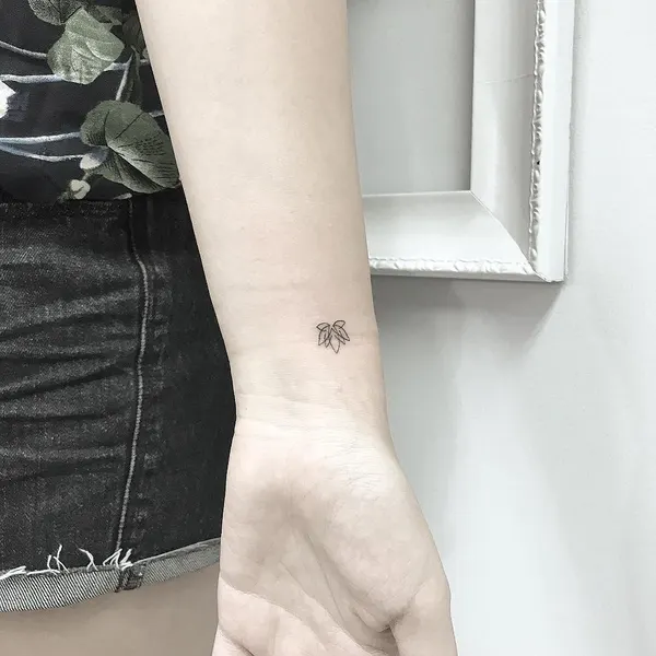 Flower, Lettering