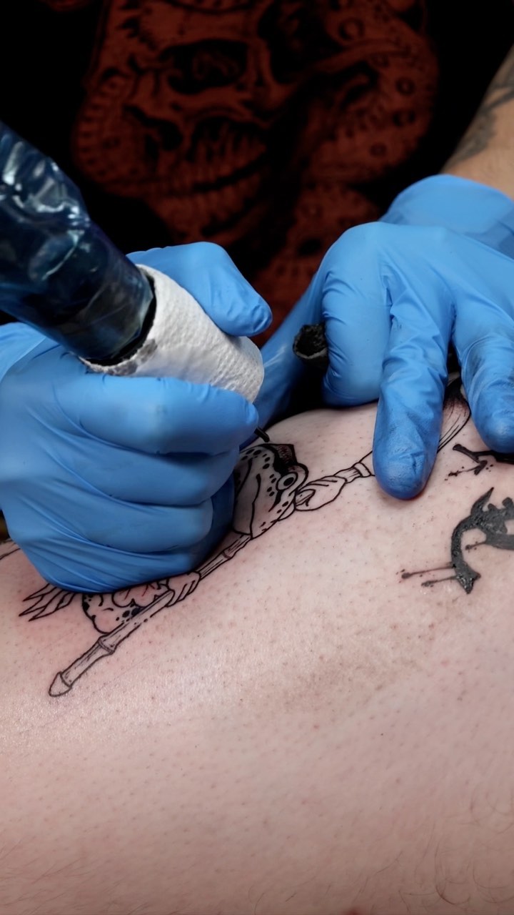 Full Circle Tattoo