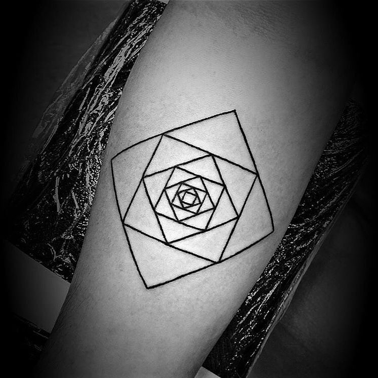 Ink and Dagger Tattoo