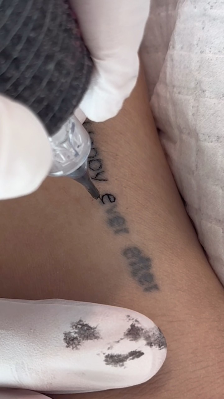 tattooist_arar