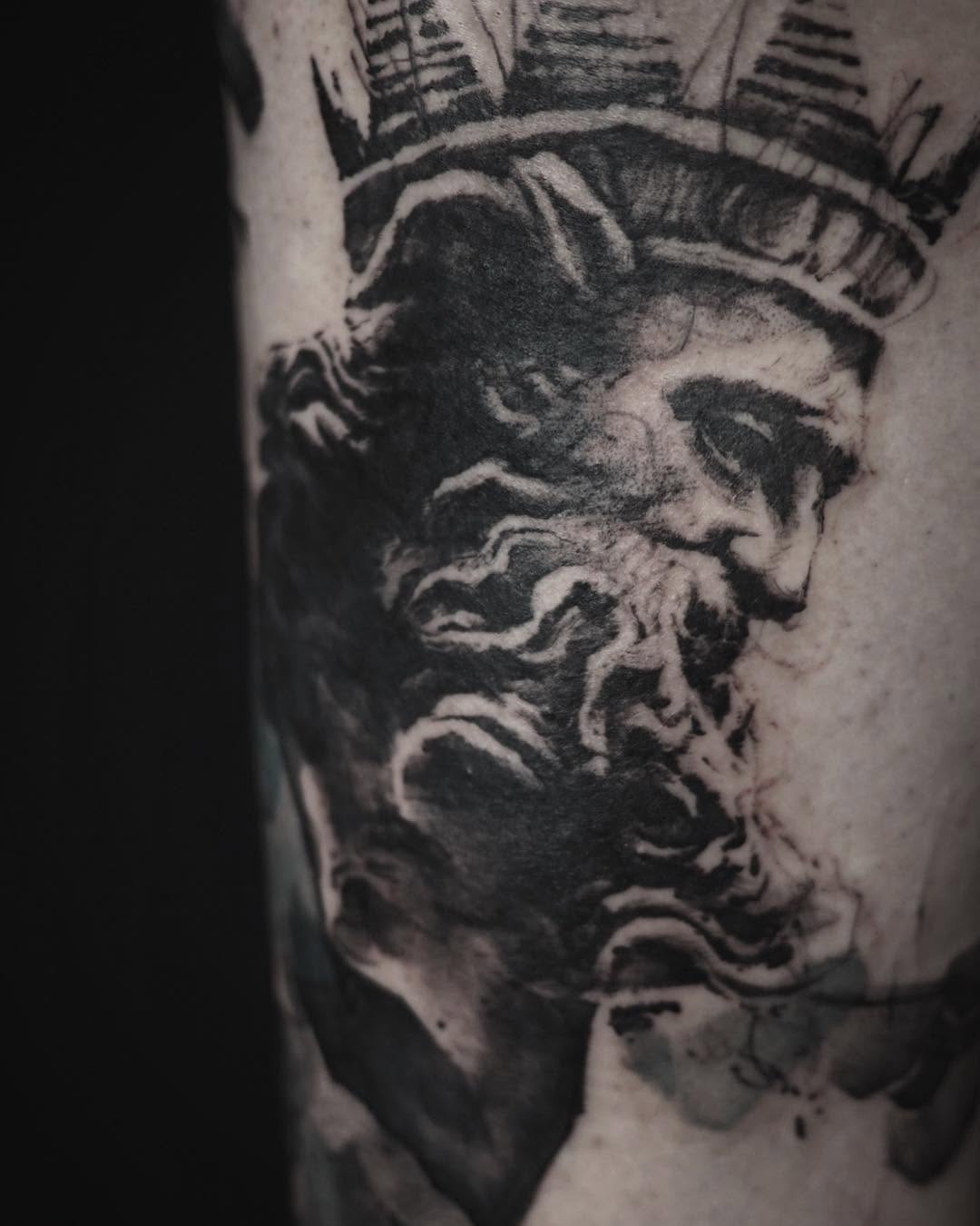 tattooer_nadi