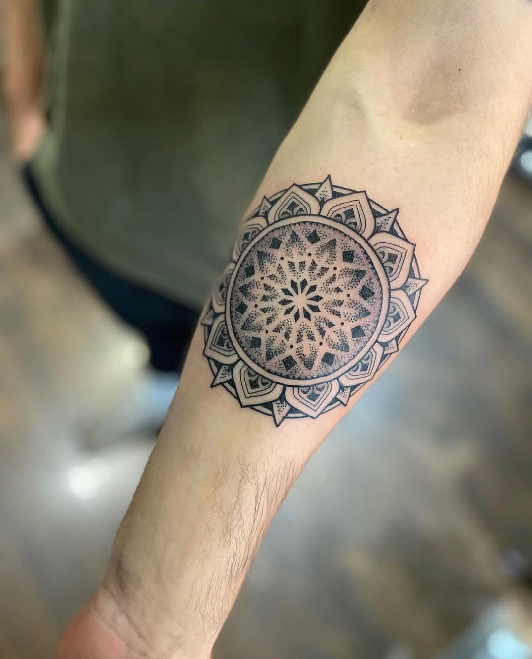 Full Circle Tattoo