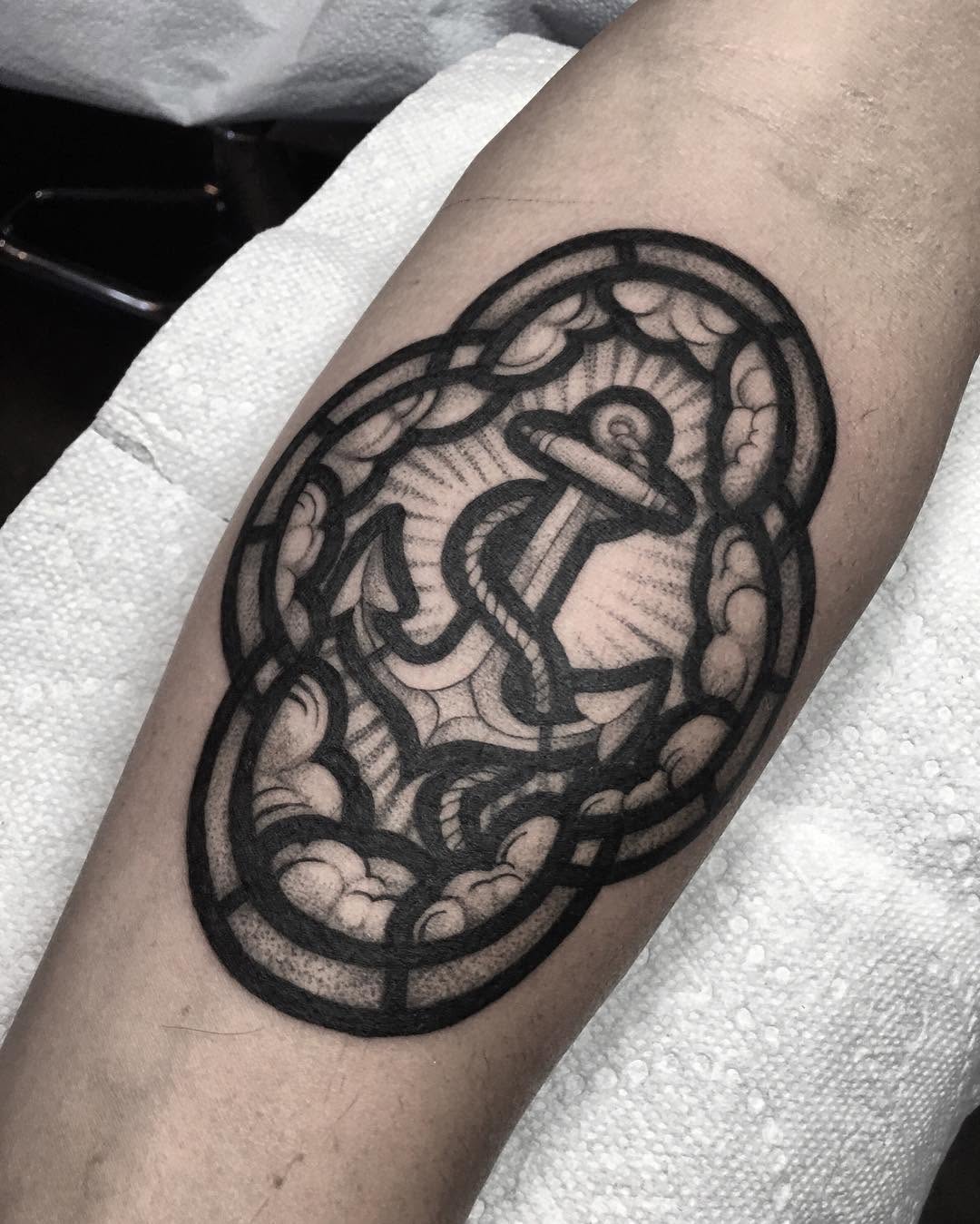 Full Circle Tattoo