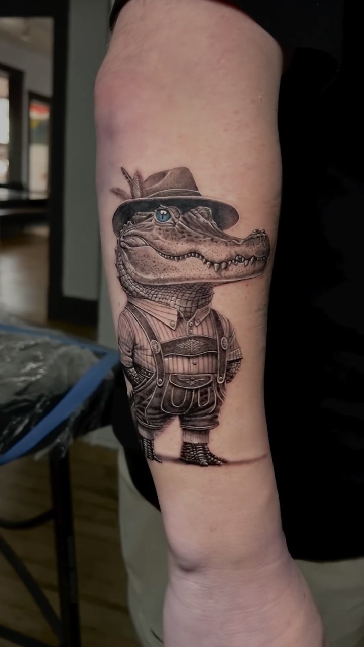 Dragon, 악어