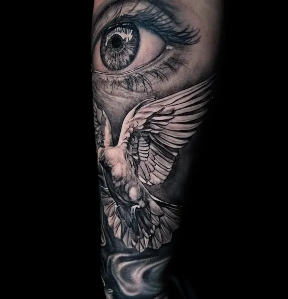Javier Eastman