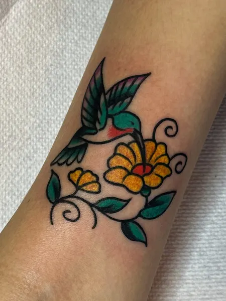 lindseebeetattoo