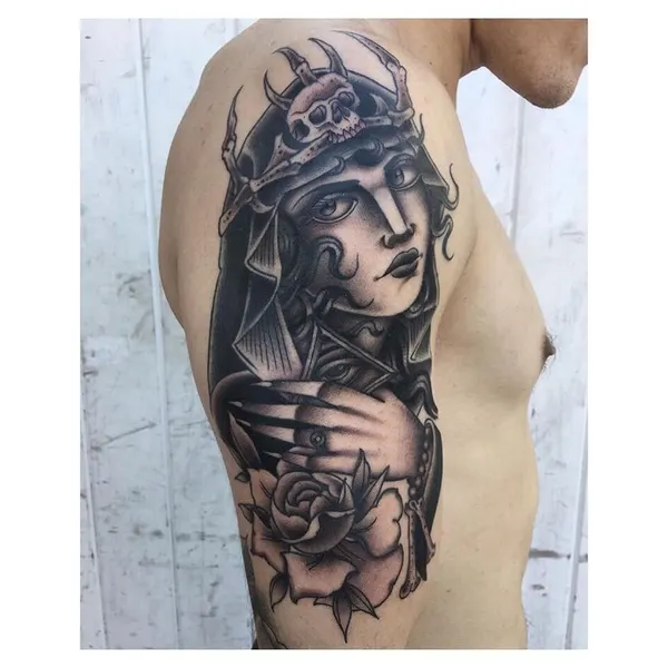 Full Circle Tattoo