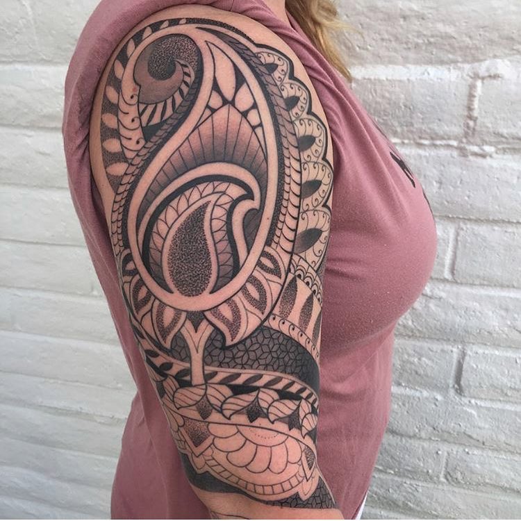 Full Circle Tattoo