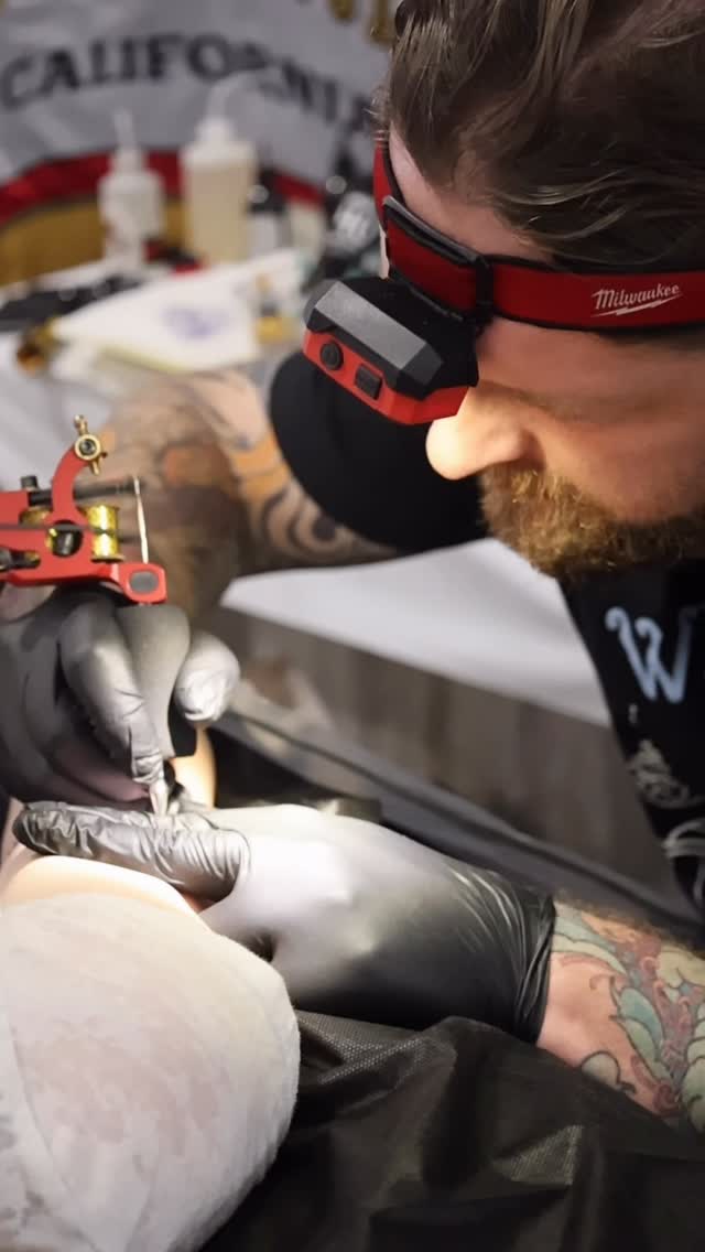 Full Circle Tattoo
