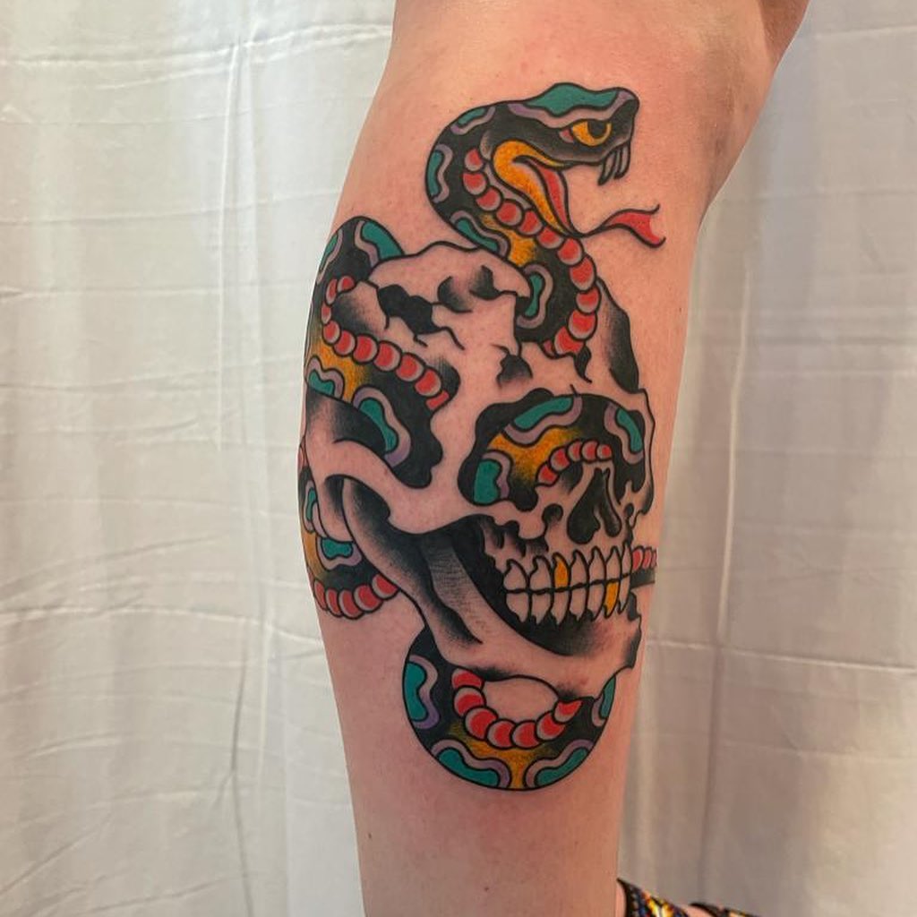 Ink and Dagger Tattoo