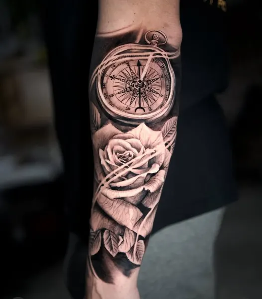 Full Circle Tattoo
