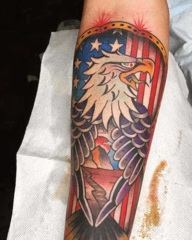 Full Circle Tattoo