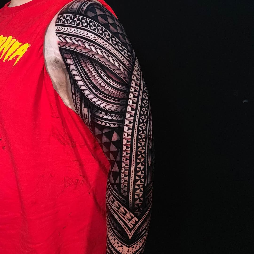 Ink and Dagger Tattoo