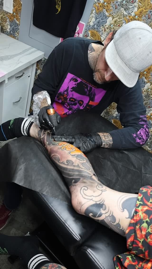 Full Circle Tattoo