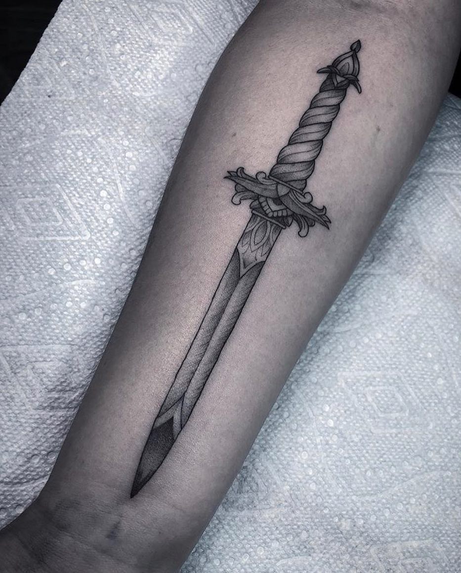 Full Circle Tattoo