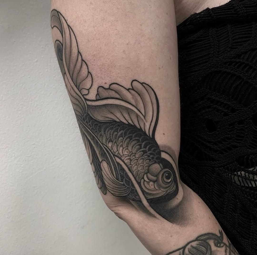 Full Circle Tattoo