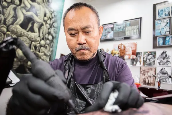 Robert Pho