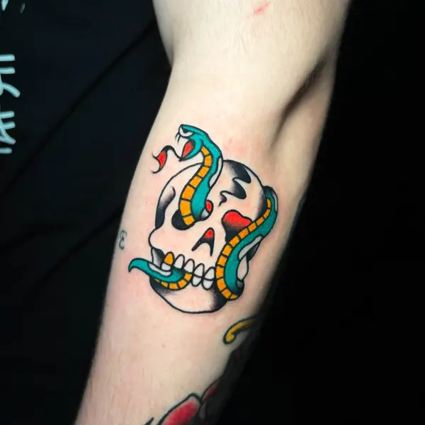 Ink and Dagger Tattoo