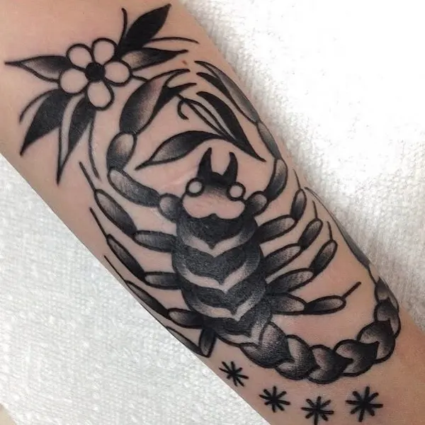 Full Circle Tattoo