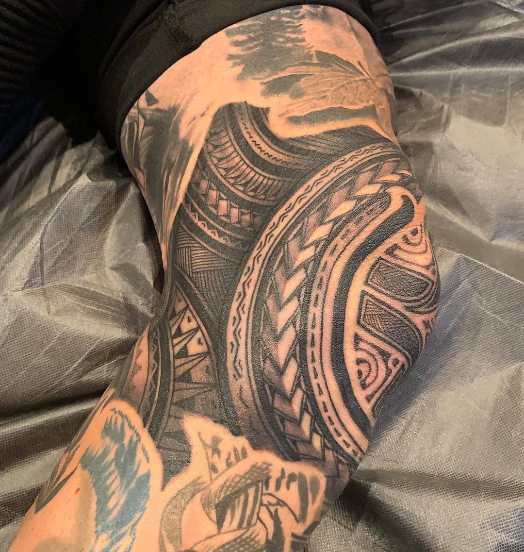Ink and Dagger Tattoo
