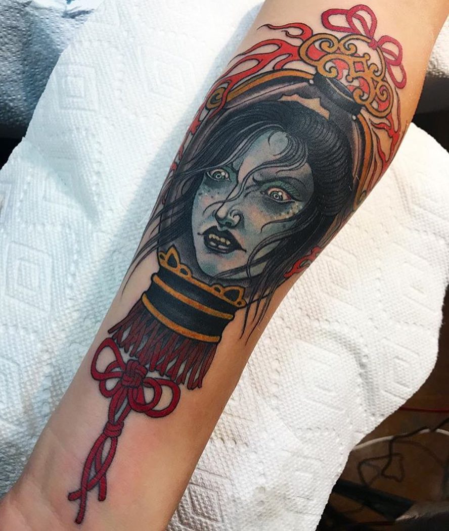 Full Circle Tattoo
