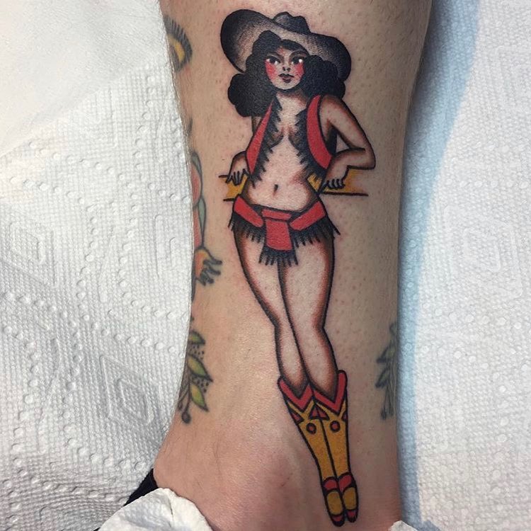 Full Circle Tattoo