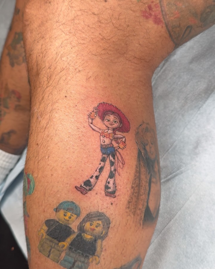 tattooist_solar