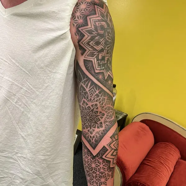 laurablacktattoo