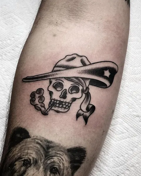 Full Circle Tattoo