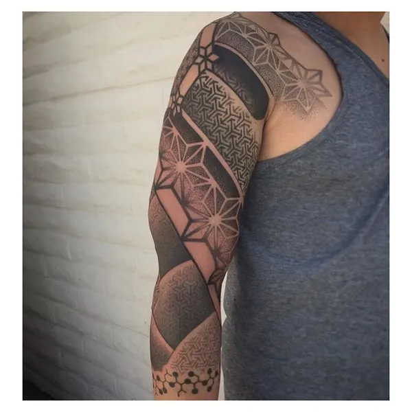 Full Circle Tattoo