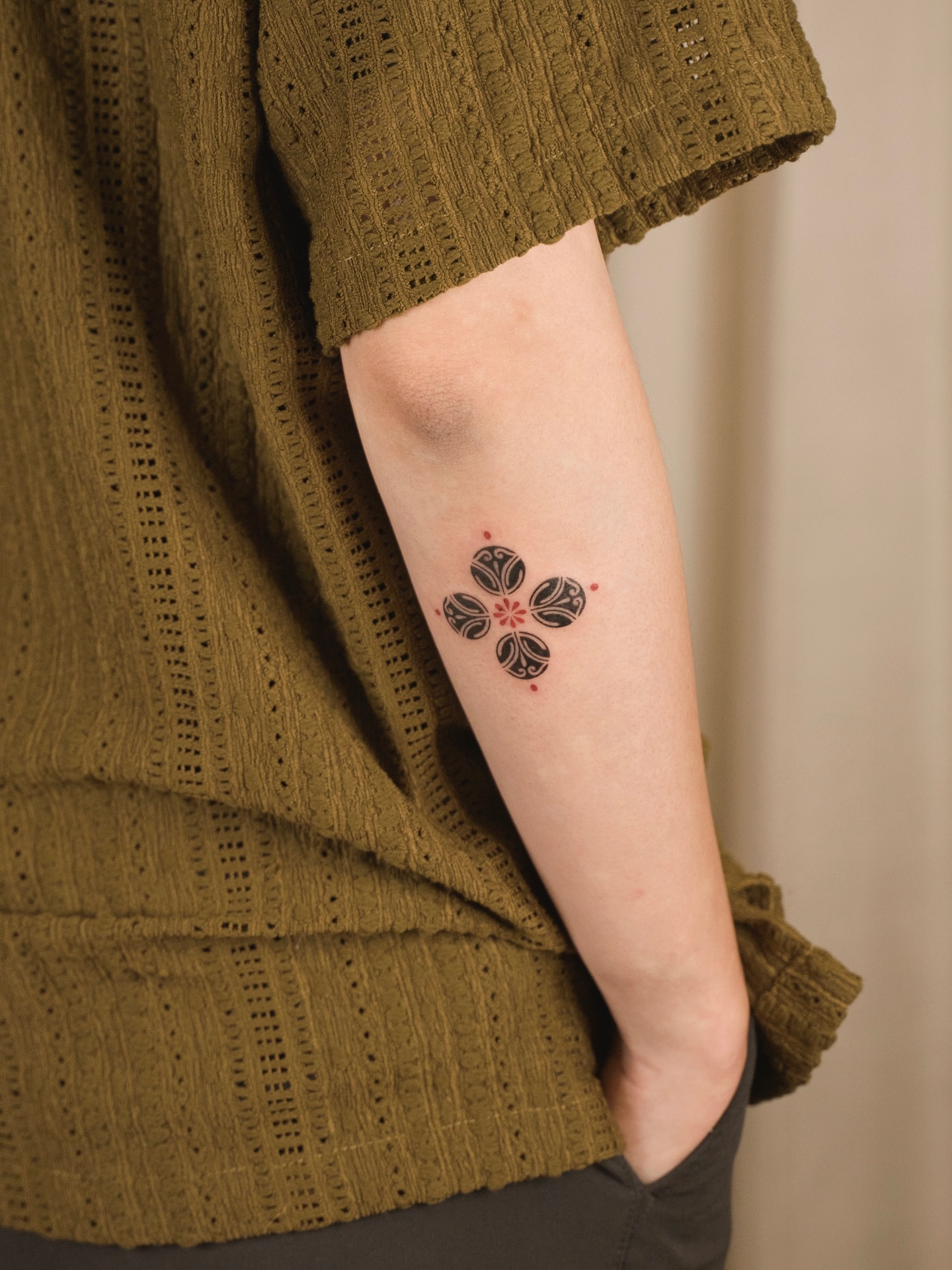 Lettering, Flower