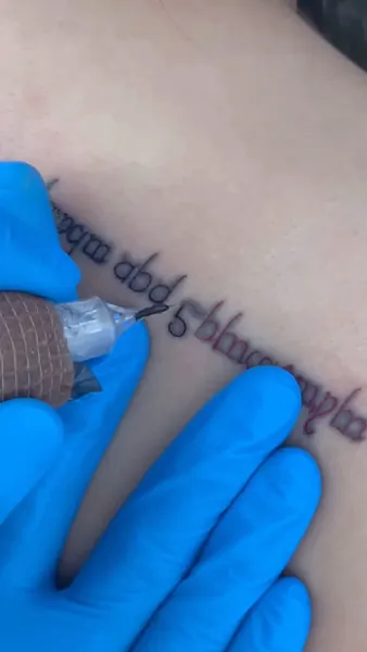 tattooist_arar