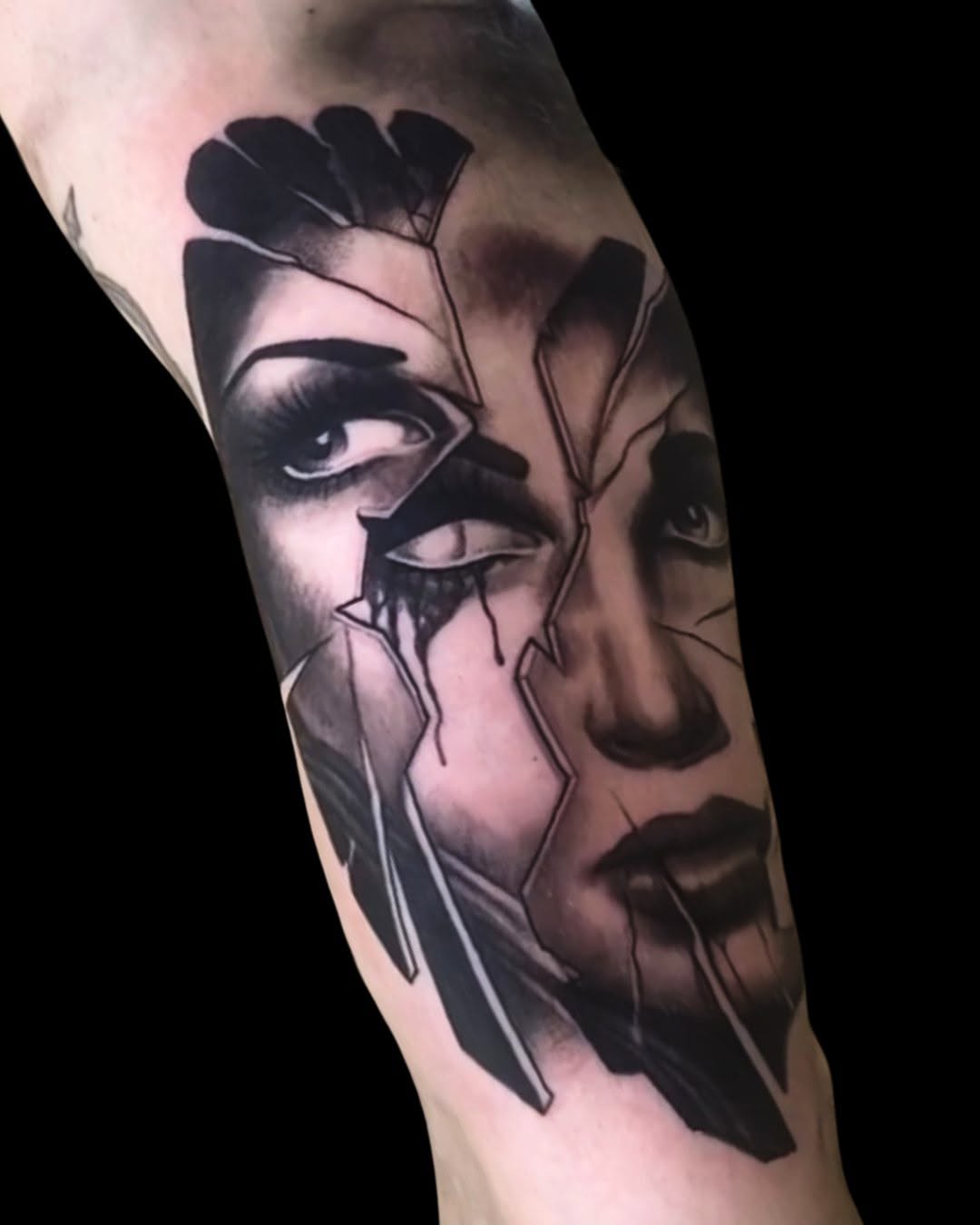 Ink and Dagger Tattoo