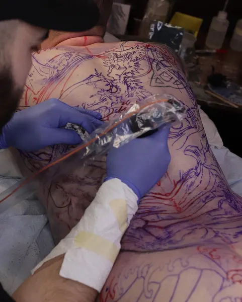 Full Circle Tattoo