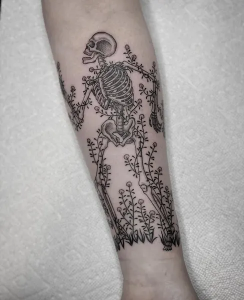 Full Circle Tattoo