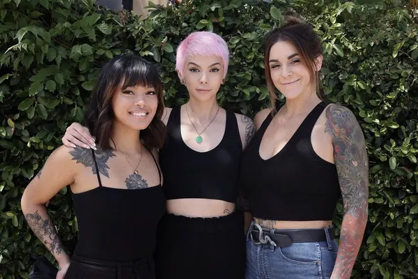 Full Circle Tattoo