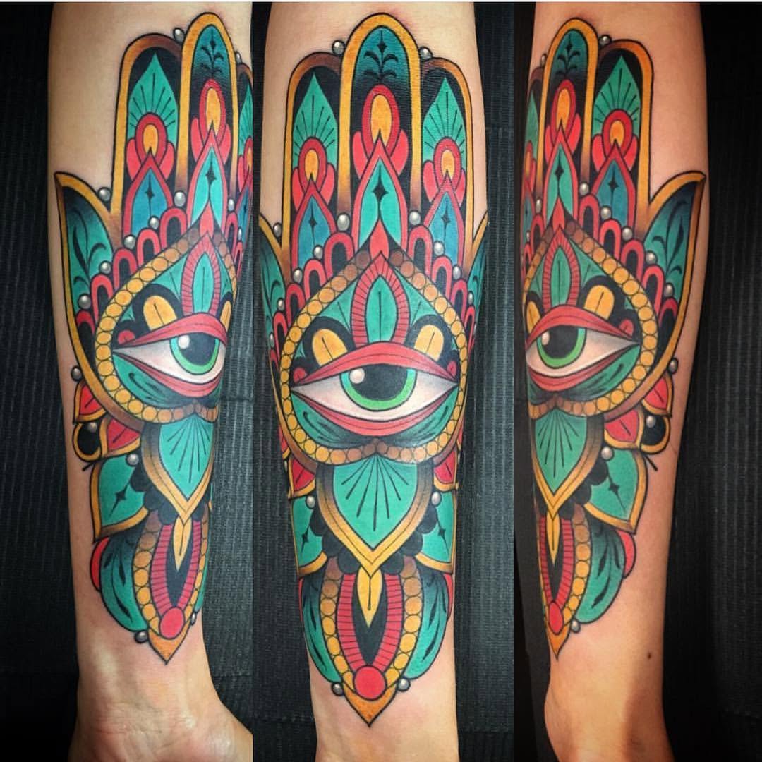 Full Circle Tattoo