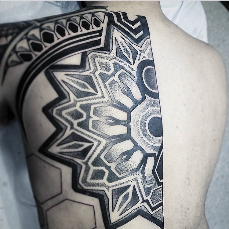 Ink and Dagger Tattoo