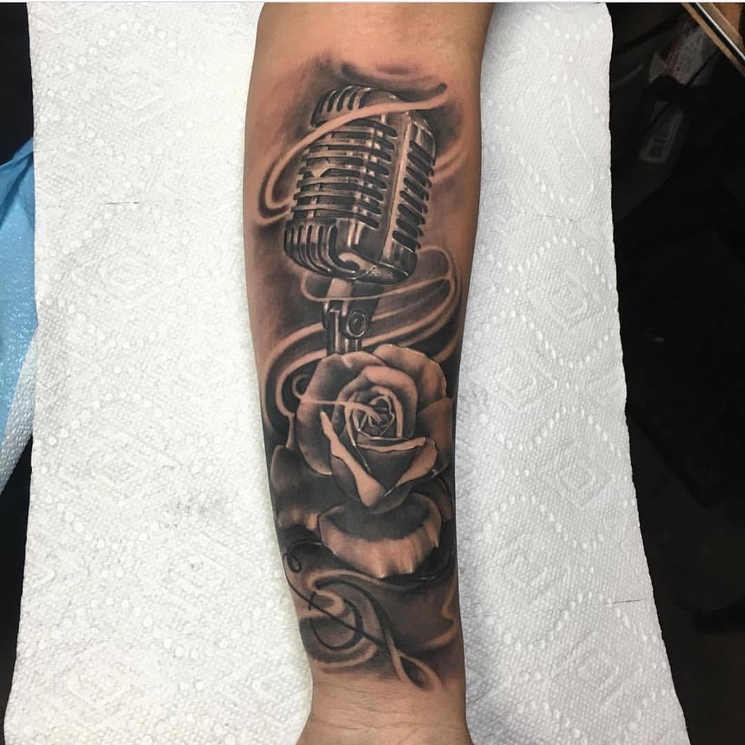 Full Circle Tattoo