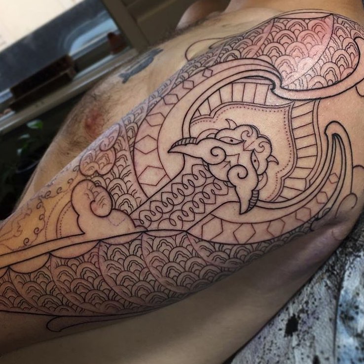 Full Circle Tattoo