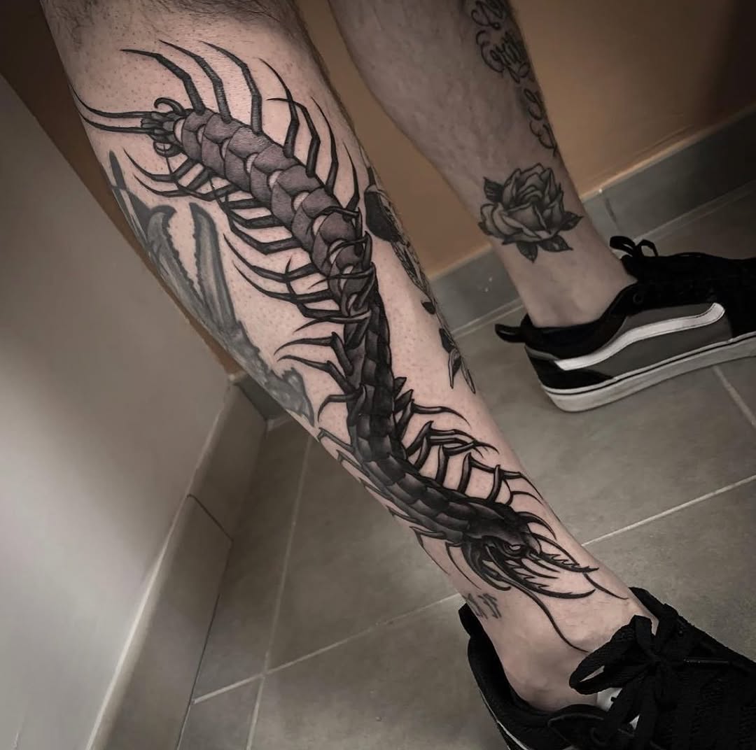Full Circle Tattoo