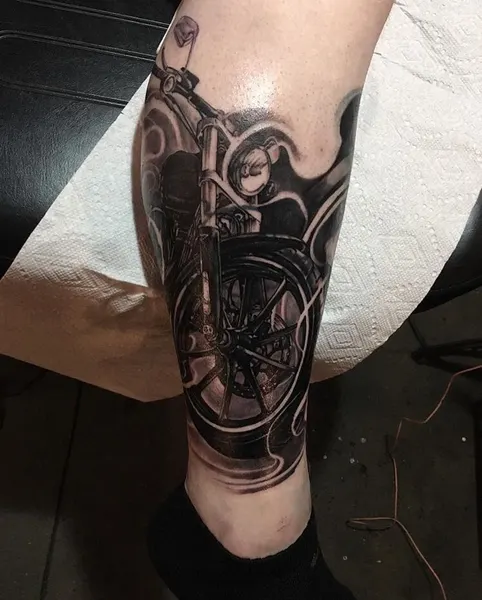 Full Circle Tattoo