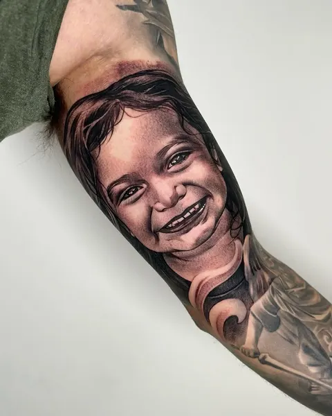 adrian_lazaro