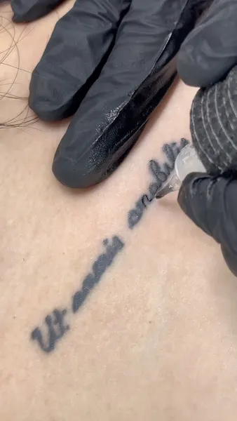 tattooist_arar