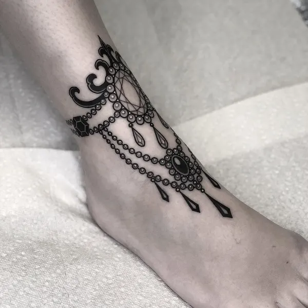 black_casket
