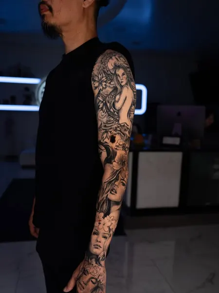 Robert Pho