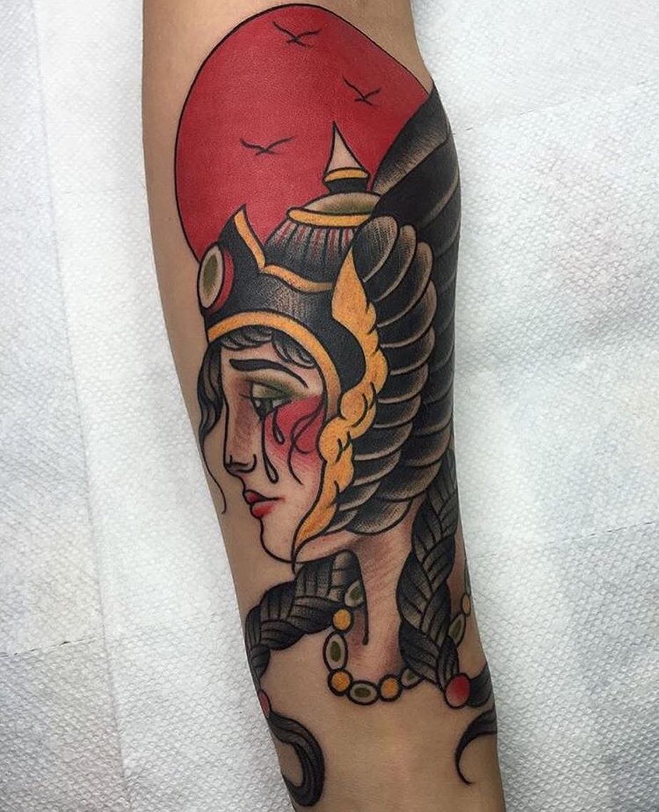 Full Circle Tattoo